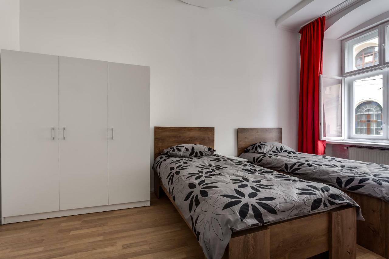 Modern Apartment In Lviv Historic Centre Zewnętrze zdjęcie