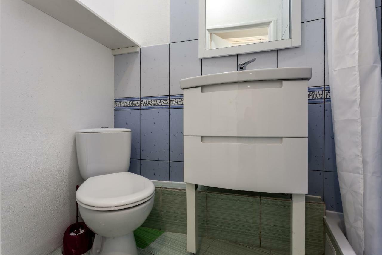 Modern Apartment In Lviv Historic Centre Zewnętrze zdjęcie