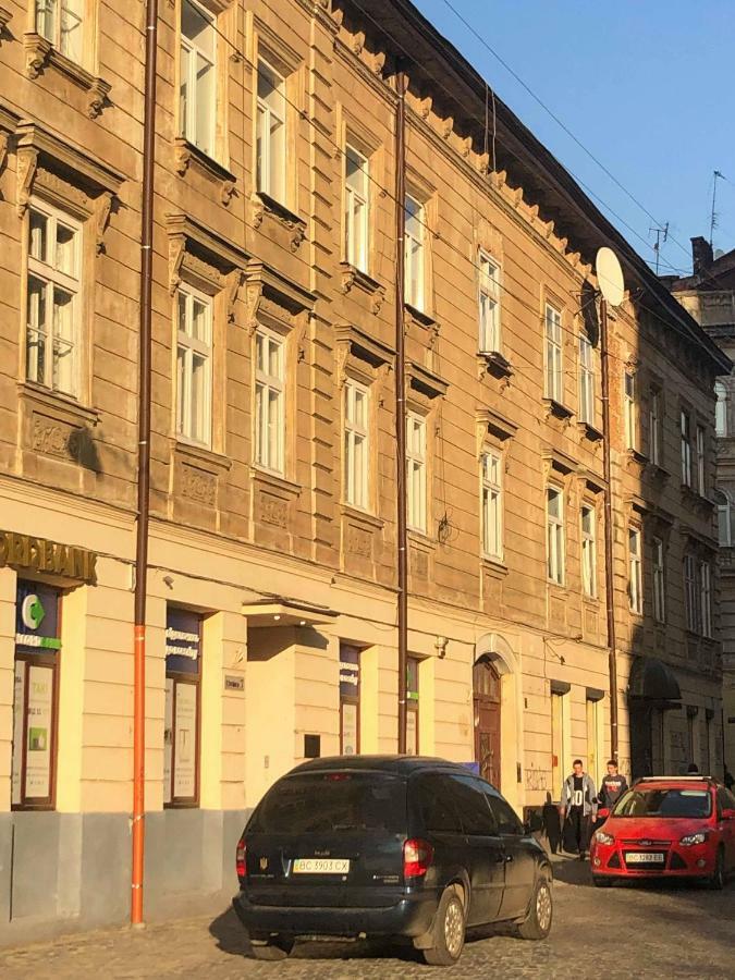 Modern Apartment In Lviv Historic Centre Zewnętrze zdjęcie